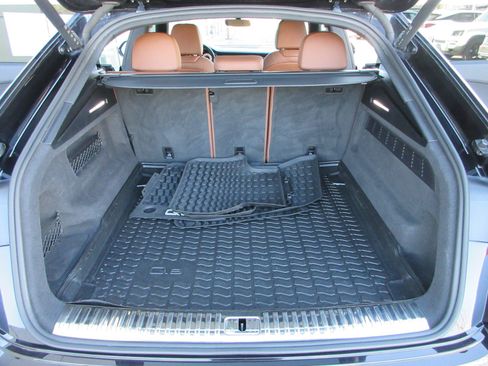 Used 2021 Audi Q8 Prestige w/ Prestige Package image 51