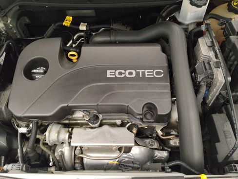 Used 2019 Chevrolet Equinox LT image 30