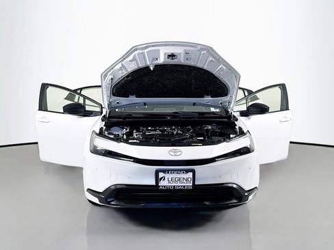 Used 2023 Toyota Prius LE FWD image 18