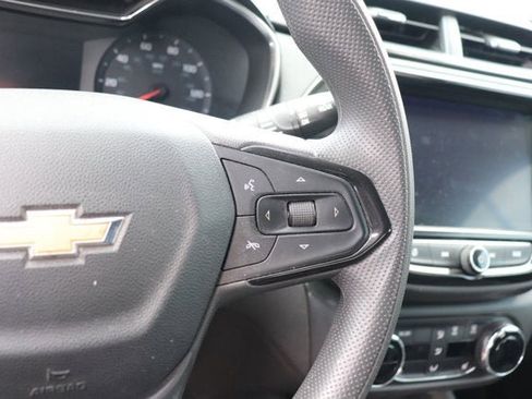 Used 2022 Chevrolet TrailBlazer LT w/ Sun and Liftgate Package FWD image 21
