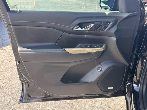 Used 2019 GMC Acadia Denali FWD image 11