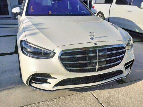 Used 2021 Mercedes-Benz S 580 4MATIC Sedan image 3