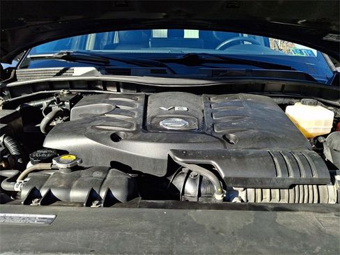 Used 2021 Nissan Armada SV image 30