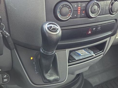 Used 2017 Mercedes-Benz Sprinter 3500 image 10