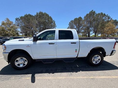 Used 2023 RAM 2500 Tradesman w/ Chrome Appearance Group AWD/4WD image 6