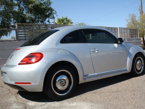 Used 2012 Volkswagen Beetle 2.5 FWD image 2
