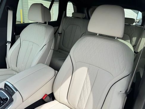 New 2026 BMW X5 xDrive40i AWD/4WD image 17