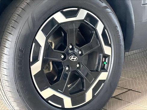 Used 2025 Hyundai Santa Fe SEL AWD/4WD image 36