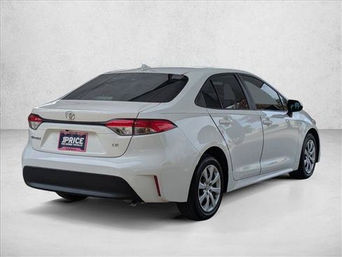 Used 2023 Toyota Corolla LE FWD image 5