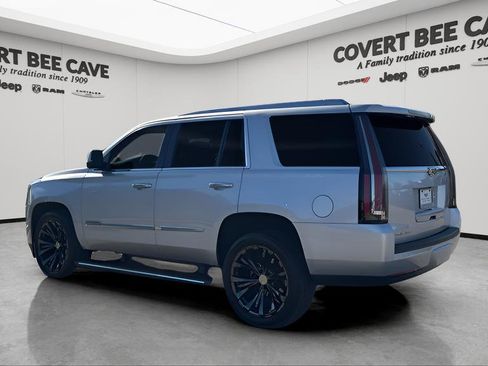 Used 2016 Cadillac Escalade Premium image 6