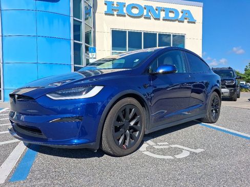 Used 2022 Tesla Model X AWD/4WD image 1