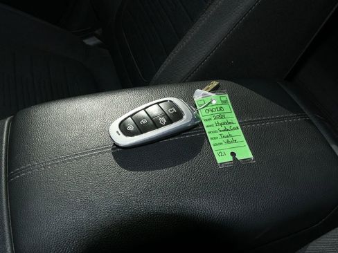 Used 2024 Hyundai Santa Cruz SEL w/ Activity Package image 29