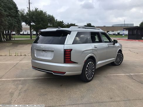 Used 2026 Hyundai Palisade Calligraphy FWD image 5