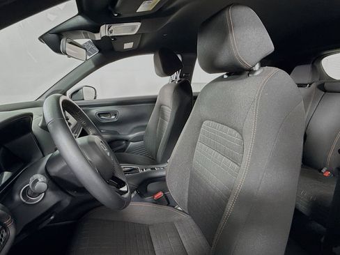 Certified 2025 Honda HR-V Sport image 31