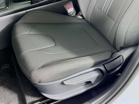 New 2026 Hyundai Elantra Sport FWD image 17