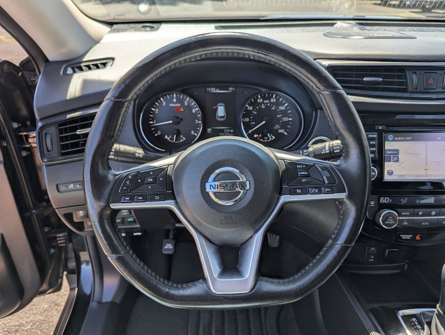 Used 2017 Nissan Rogue SL w/ SL Premium Package AWD/4WD image 14