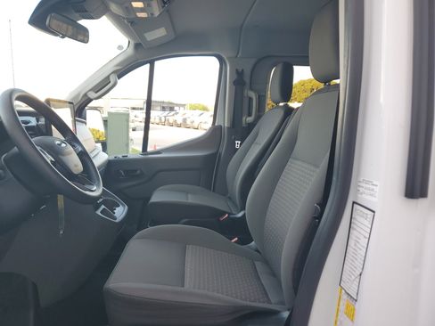 Used 2023 Ford Transit 350 XLT image 12