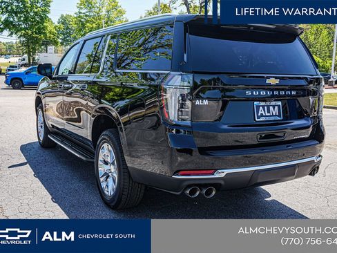 New 2026 Chevrolet Suburban Premier RWD image 8
