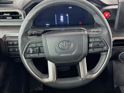 Used 2025 Toyota Tacoma TRD Off-Road image 18