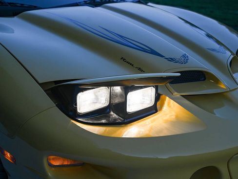 Used 2002 Pontiac Firebird Trans Am RWD image 76