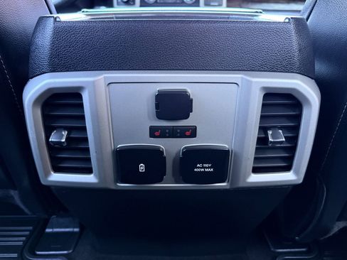 Used 2018 Ford F150 Lariat w/ Equipment Group 502A Luxury image 20