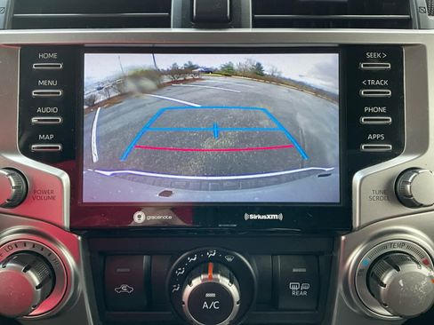 Used 2024 Toyota 4Runner SR5 image 18