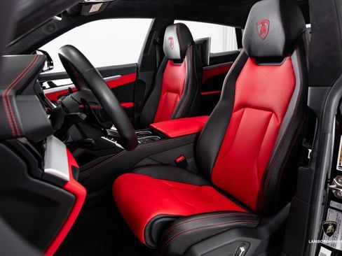 Used 2019 Lamborghini Urus image 31