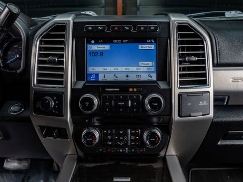 Used 2017 Ford F350 Platinum w/ Platinum Ultimate Package image 24