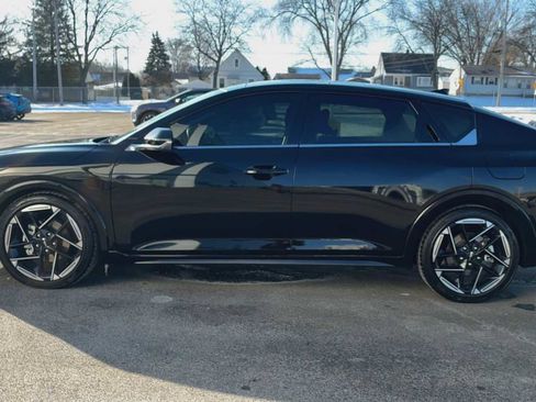 Used 2025 Kia K4 GT-Line w/ GT-Line Premium Package image 6