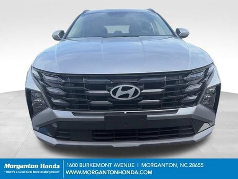 Used 2025 Hyundai Tucson SEL FWD image 2