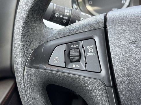 Used 2013 GMC Terrain SLE FWD image 17