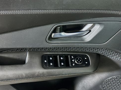 Used 2023 Nissan Ariya FWD image 15