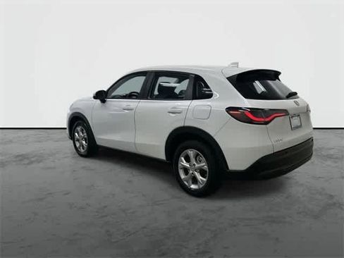 Certified 2024 Honda HR-V LX image 9