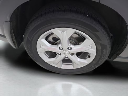 Used 2024 Honda HR-V LX image 9