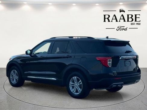 Used 2024 Ford Explorer XLT w/ Equipment Group 202A AWD/4WD image 5