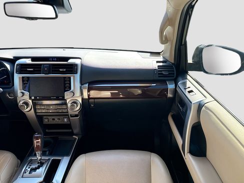 Used 2020 Toyota 4Runner Limited image 18