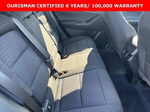 Certified 2025 Chevrolet Equinox LT w/ Safety and Technology Package image 11