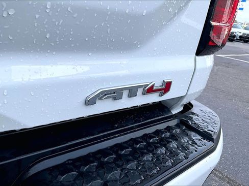 Used 2023 GMC Canyon AT4 w/ AT4 Premium Package image 10