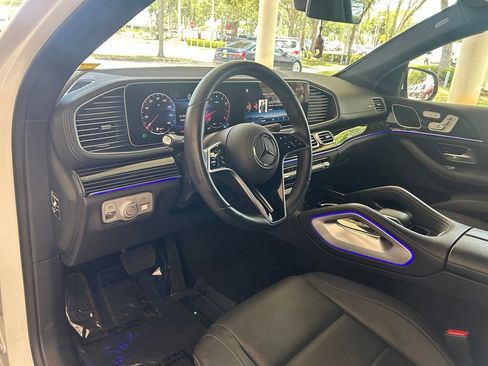 Used 2025 Mercedes-Benz GLE 450 4MATIC Coupe image 6