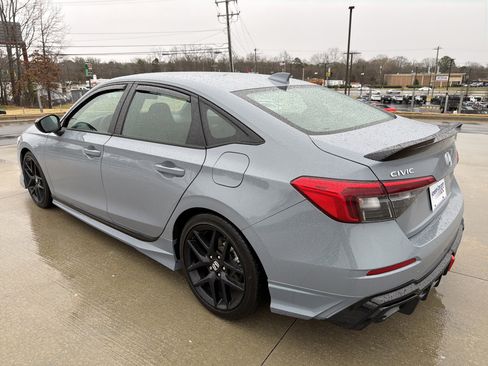 Used 2024 Honda Civic Si image 8