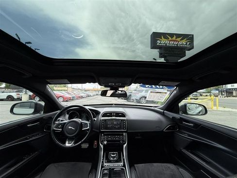 Used 2018 Jaguar XE S AWD/4WD image 28