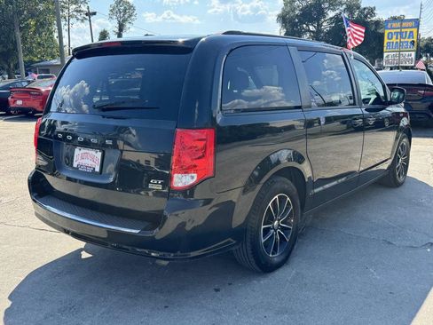 Used 2018 Dodge Grand Caravan GT image 5