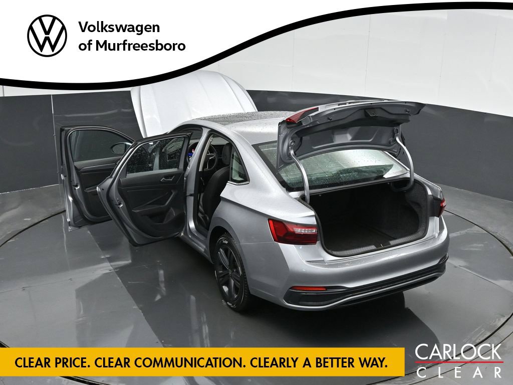 Used 2024 Volkswagen Jetta SE w/ Panoramic Sunroof Package FWD image 55