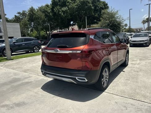 Used 2021 Kia Seltos S FWD image 6