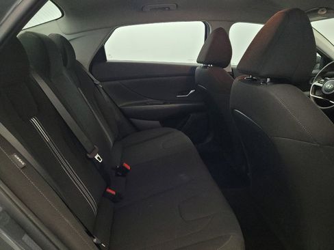 Used 2024 Hyundai Elantra SEL FWD image 19