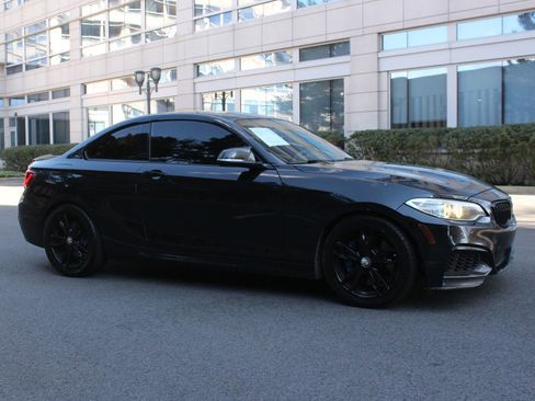 Used 2015 BMW M235i xDrive Coupe image 2