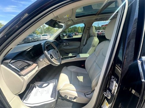 Used 2021 Volvo XC90 T6 Inscription w/ Protection Package Premier image 10