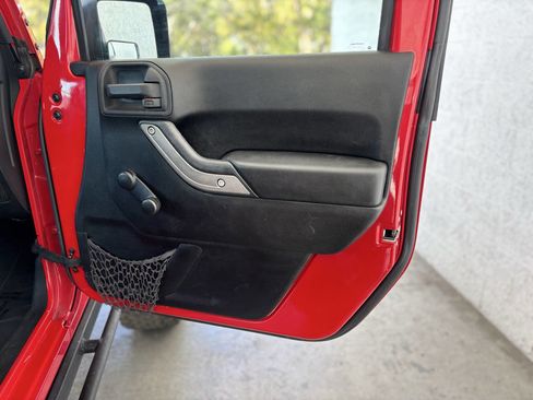 Used 2013 Jeep Wrangler Sport image 20