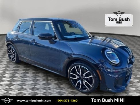 Used 2025 MINI Cooper S image 1