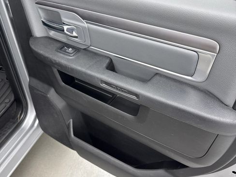 Used 2022 RAM 1500 Classic SLT w/ Protection Group AWD/4WD image 34